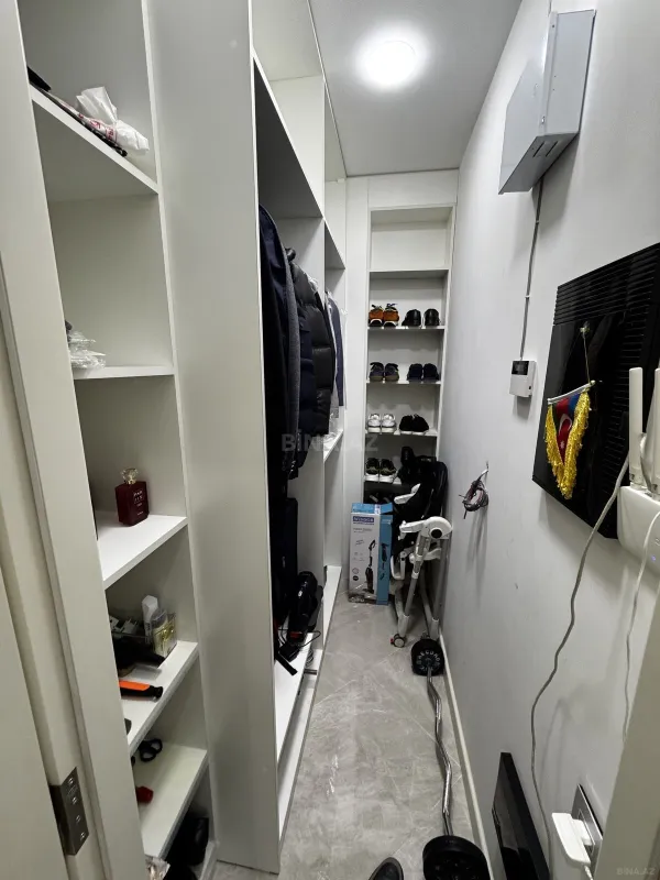 Satılır 3 otaqlı mənzil 140 m²