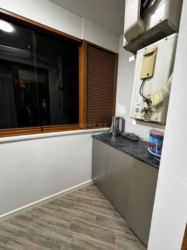 Satılır 3 otaqlı mənzil 140 m²