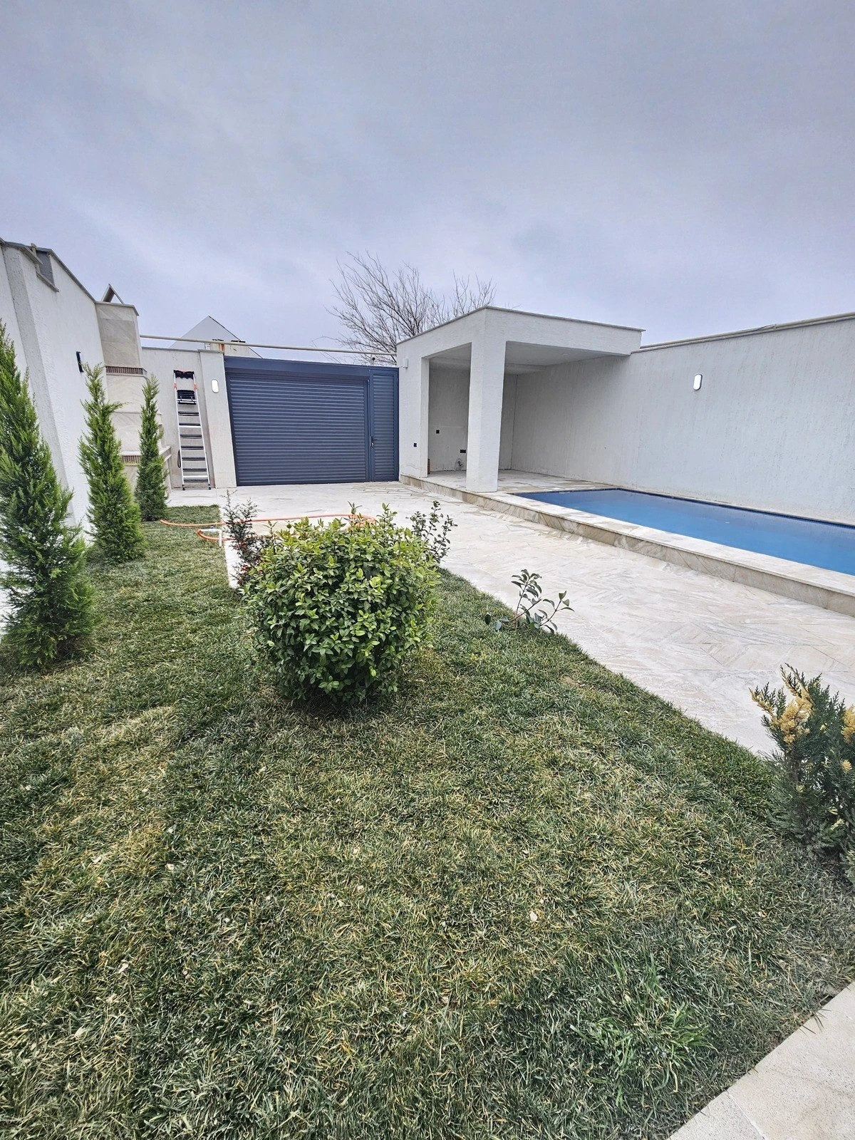 Satılır 4 otaqlı həyət evi 150 m²