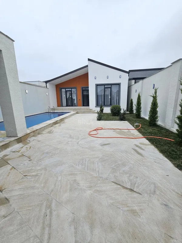 Satılır 4 otaqlı həyət evi 150 m²
