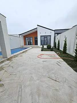 Satılır 4 otaqlı həyət evi 150 m²