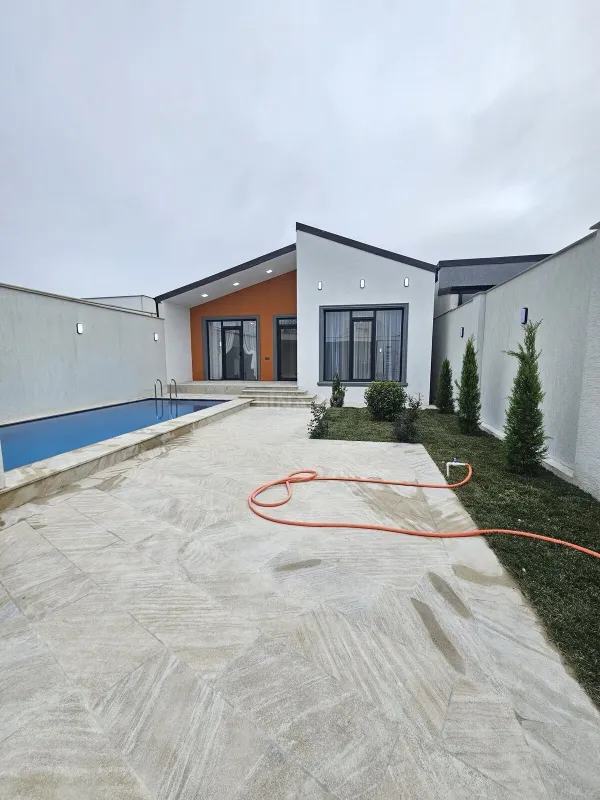 Satılır 4 otaqlı həyət evi 150 m²