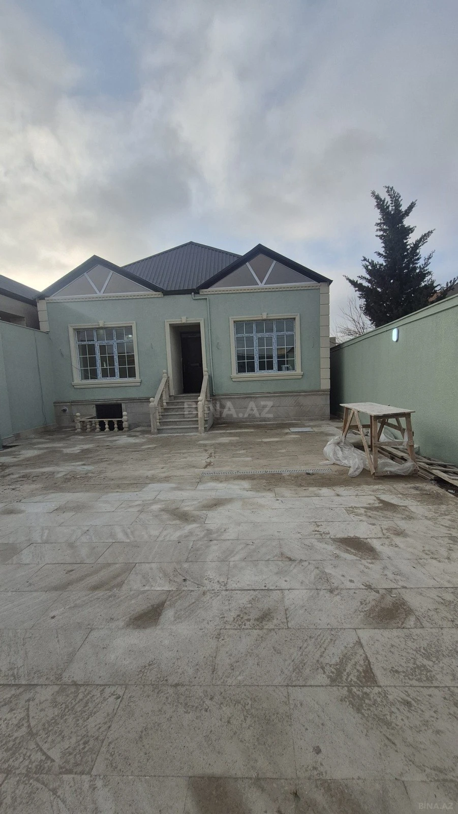 Satılır 4 otaqlı həyət evi 120 m²