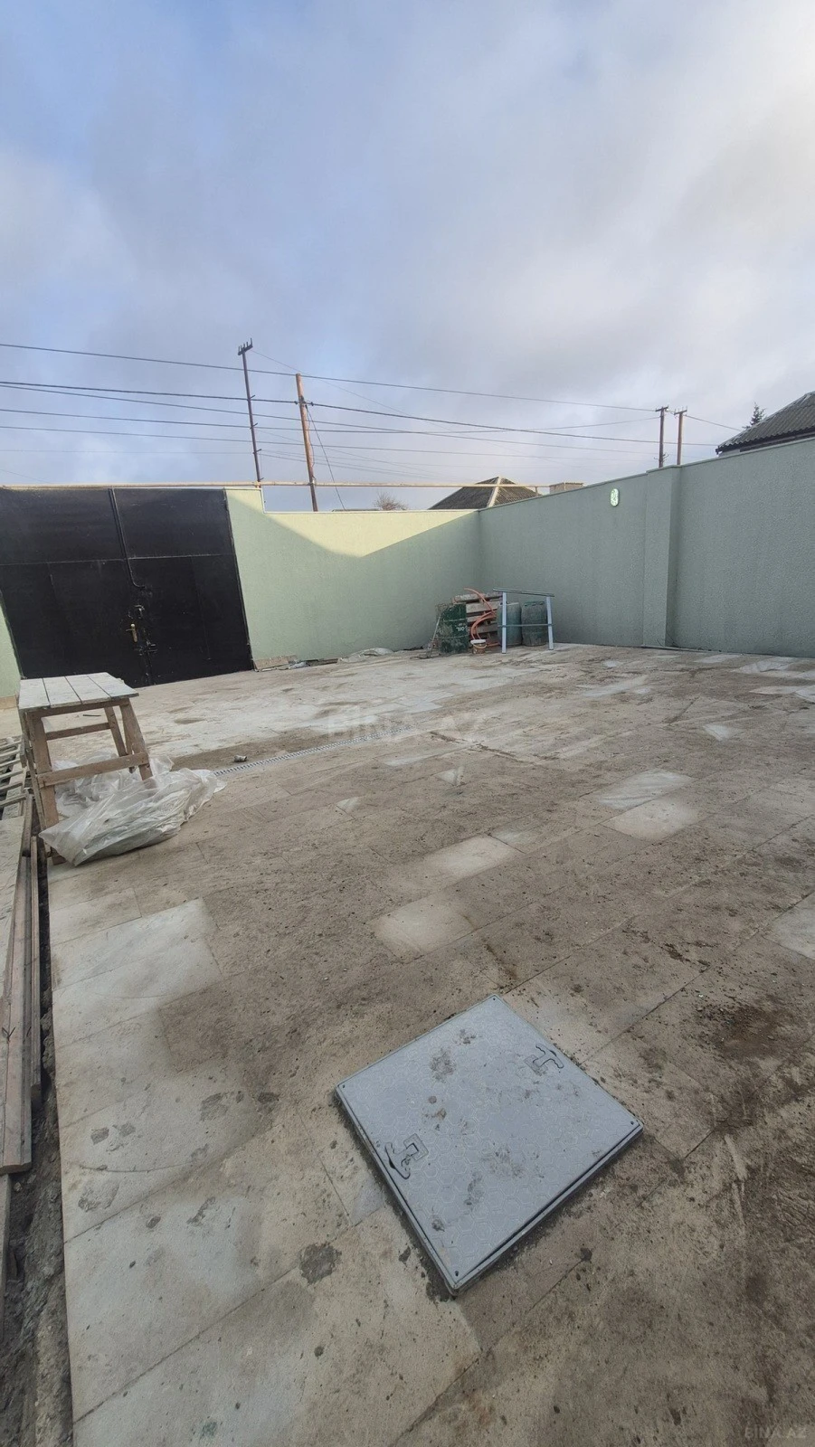 Satılır 4 otaqlı həyət evi 120 m²