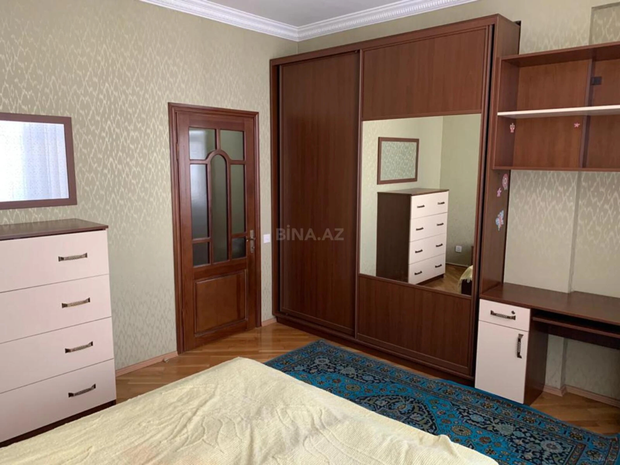 Kirayə verilir 2 otaqlı mənzil 64 m²