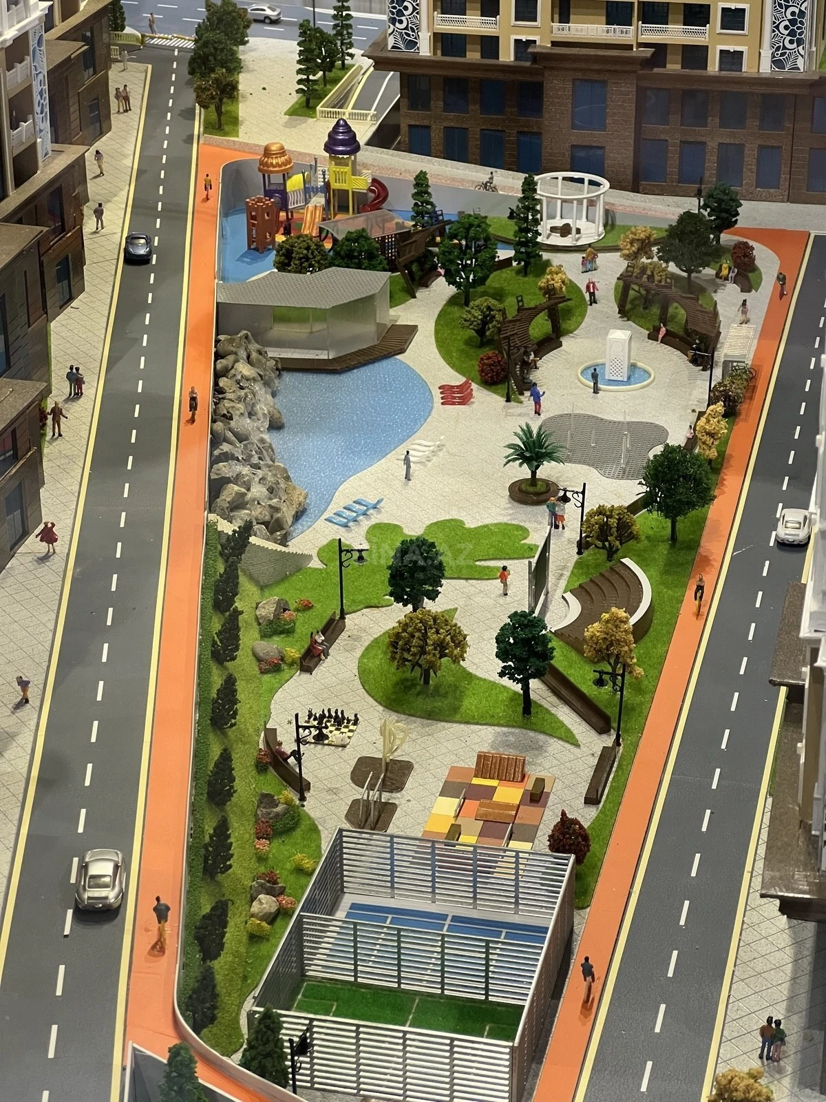 Satılır 3 otaqlı mənzil 113 m²