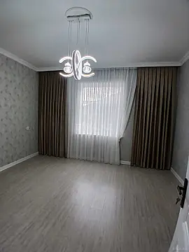 Satılır 5 otaqlı həyət evi 200 m²