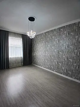 Satılır 5 otaqlı həyət evi 200 m²
