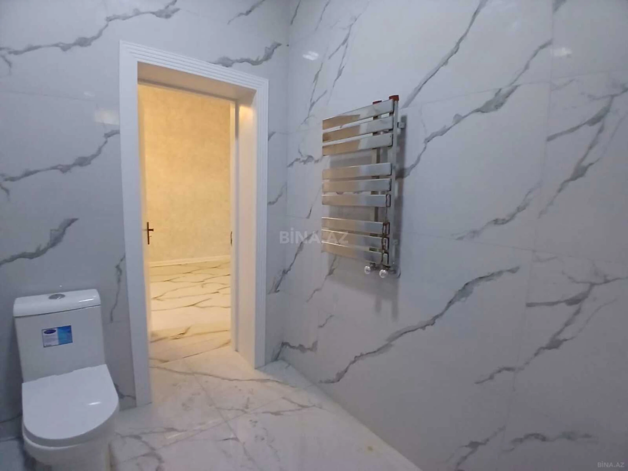 Satılır 5 otaqlı həyət evi 200 m²