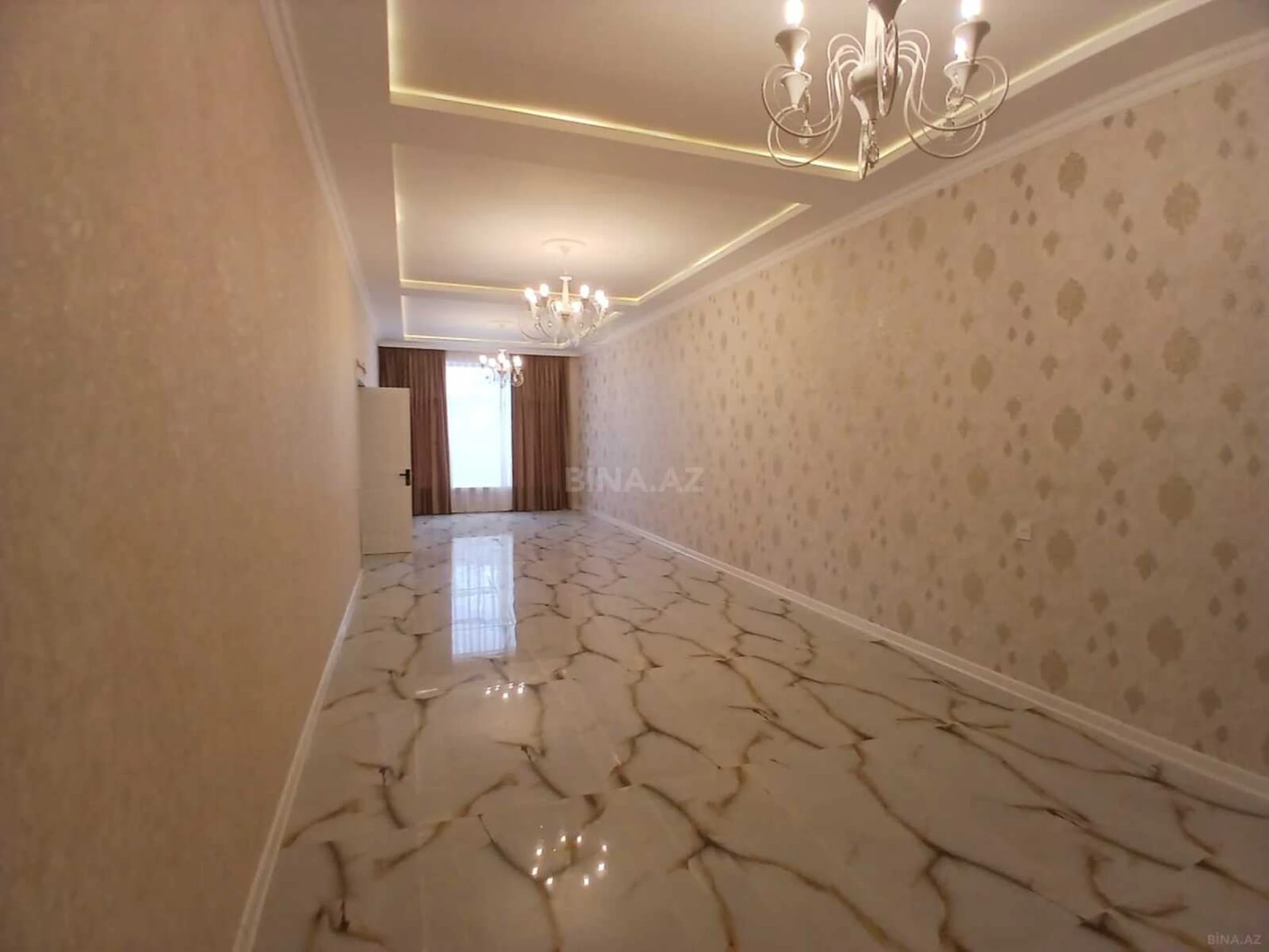 Satılır 5 otaqlı həyət evi 200 m²