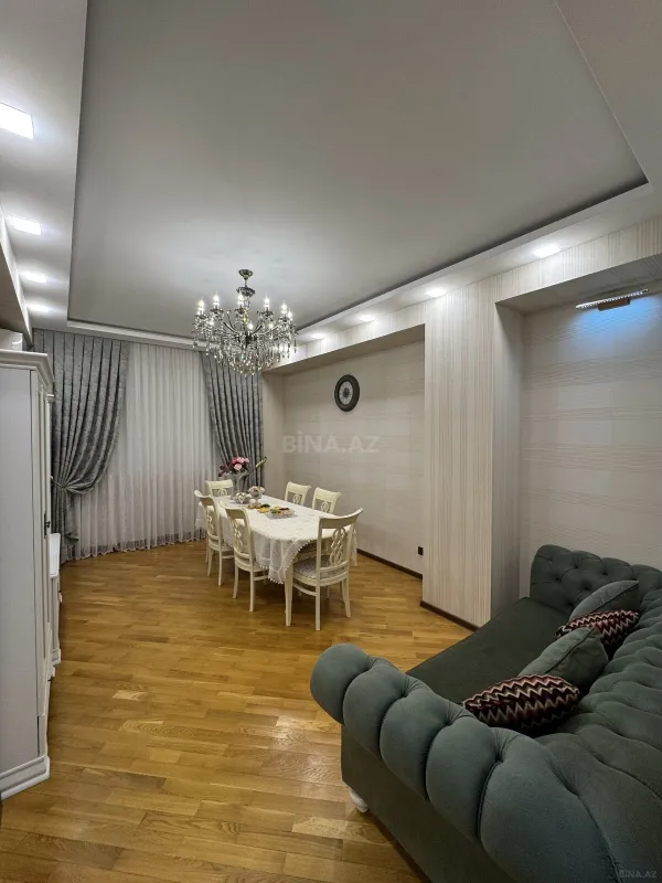 Satılır 3 otaqlı mənzil 104 m²