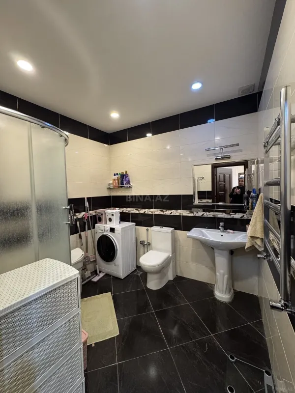 Satılır 3 otaqlı mənzil 104 m²