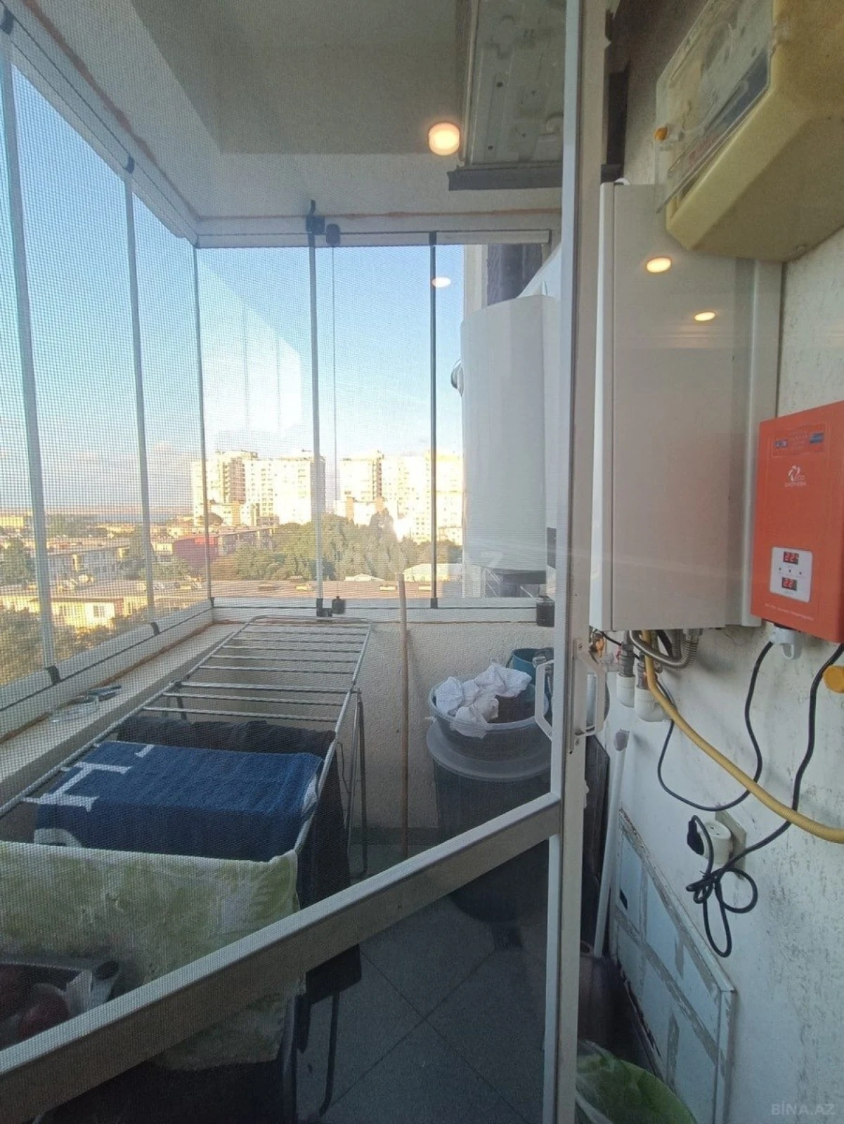 Satılır 2 otaqlı mənzil 75 m²