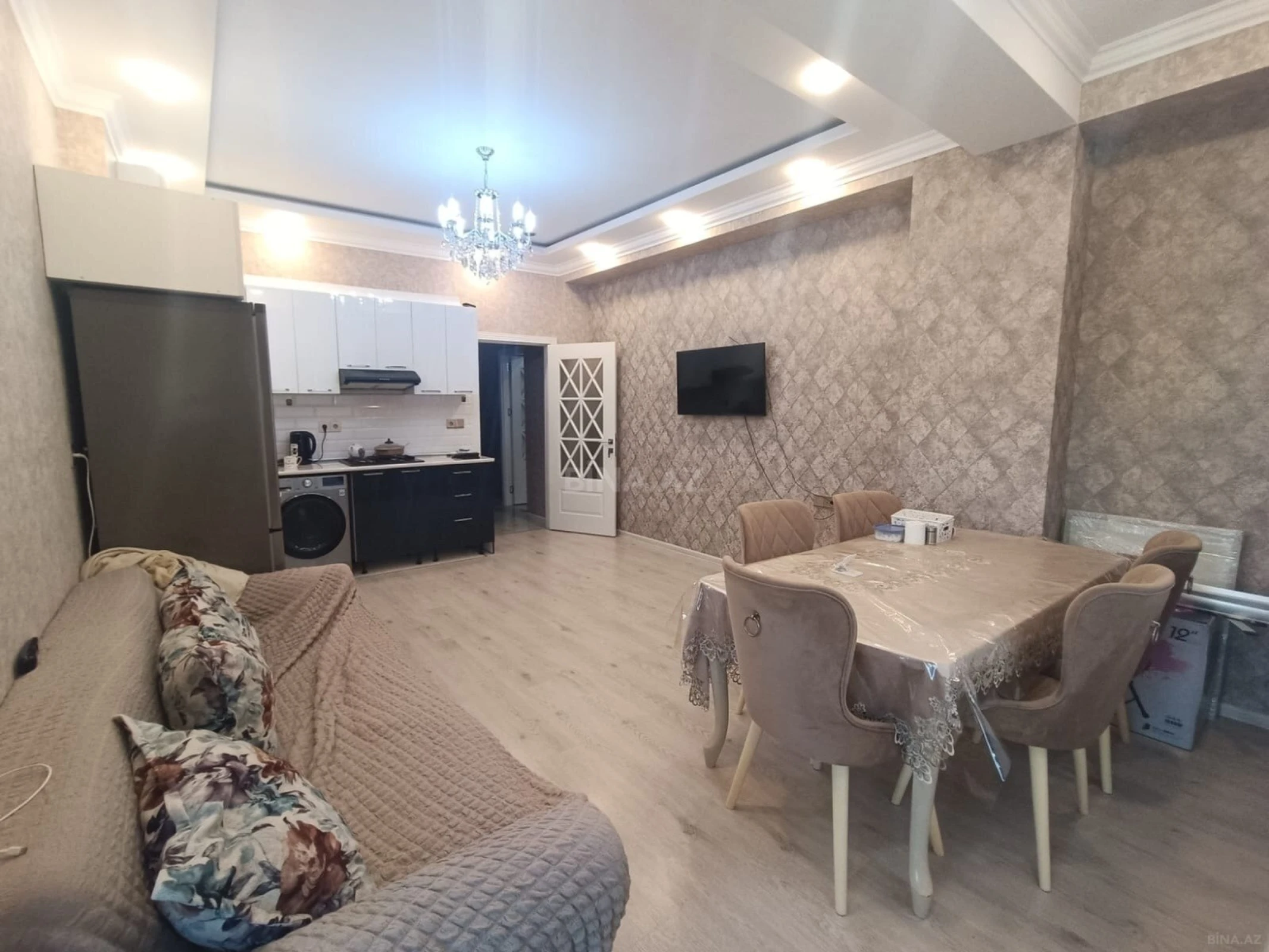 Satılır 2 otaqlı mənzil 75 m²