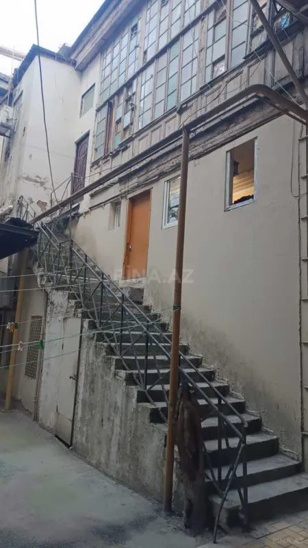 Satılır 2 otaqlı mənzil 100 m²