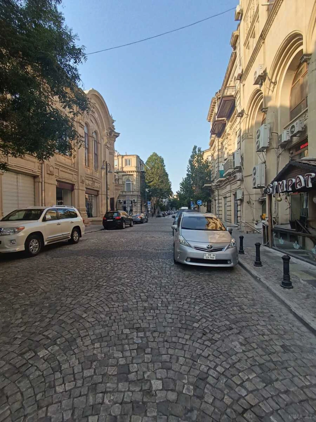 Satılır 2 otaqlı mənzil 100 m²