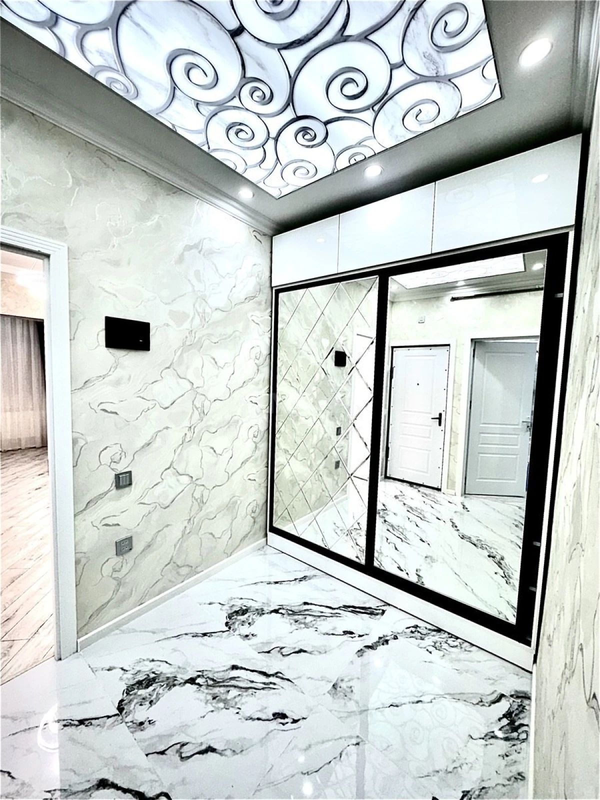 Satılır 2 otaqlı mənzil 60 m²