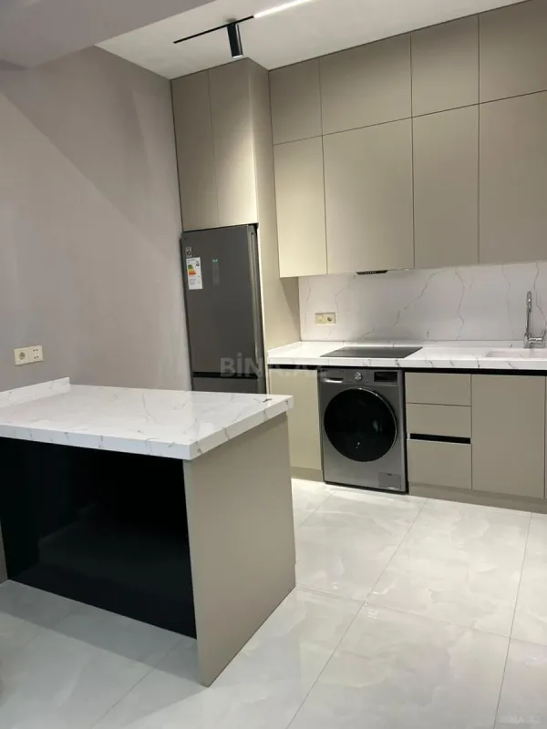 Kirayə verilir 2 otaqlı mənzil 63 m²