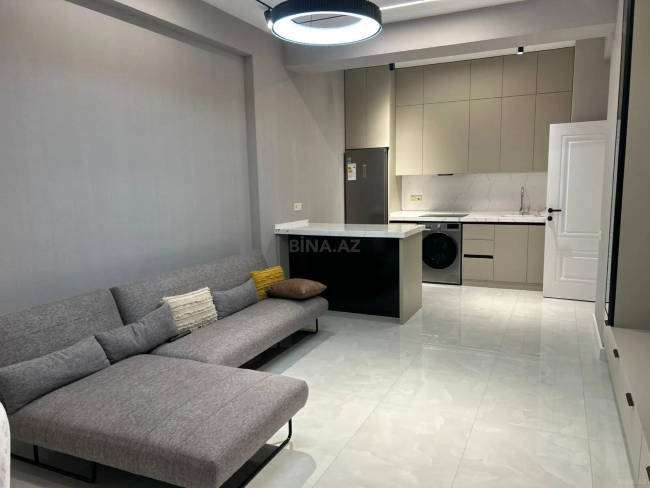 Kirayə verilir 2 otaqlı mənzil 63 m²