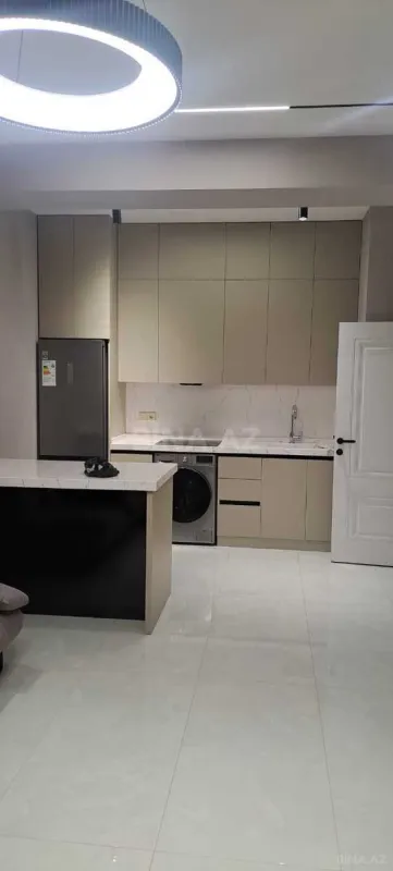 Kirayə verilir 2 otaqlı mənzil 63 m²