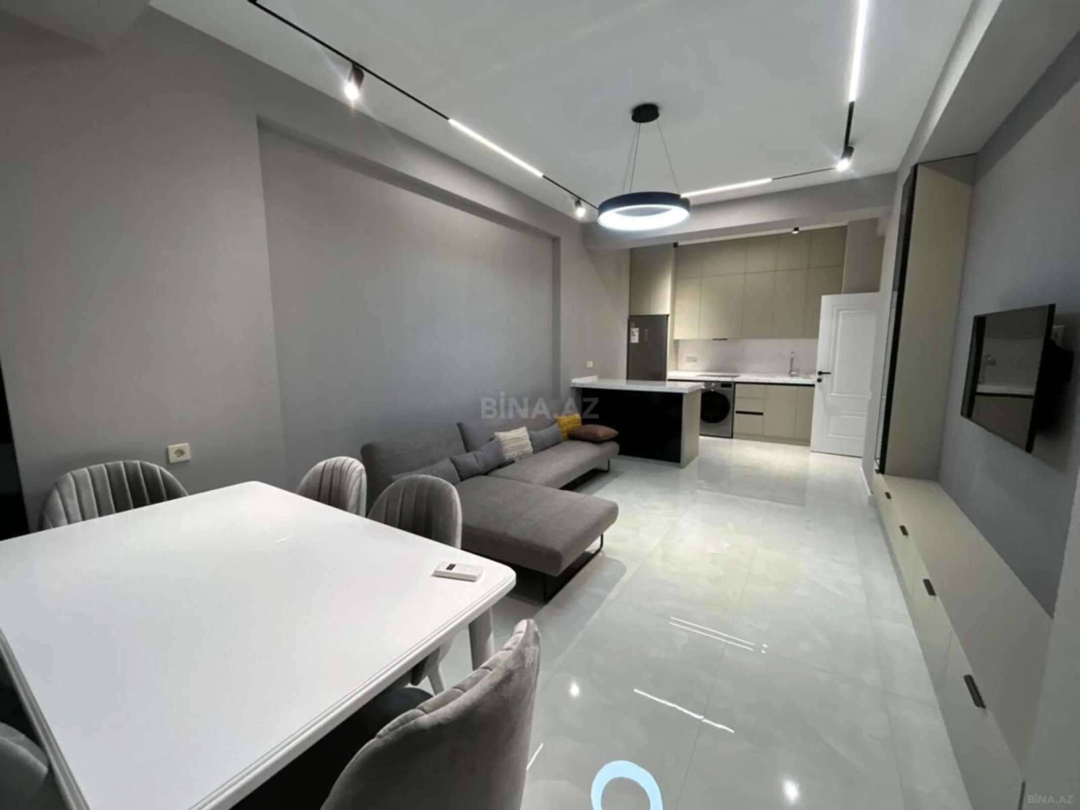 Kirayə verilir 2 otaqlı mənzil 63 m²