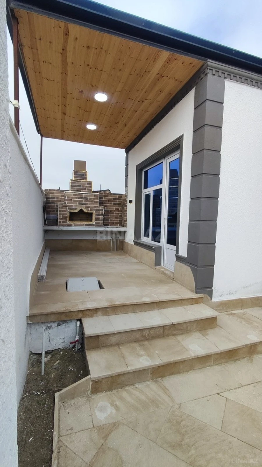 Satılır 4 otaqlı həyət evi 100 m²