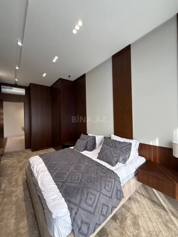Satılır 4 otaqlı həyət evi 210 m²