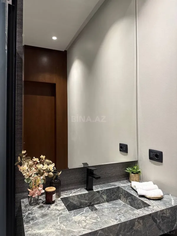 Satılır 4 otaqlı həyət evi 210 m²