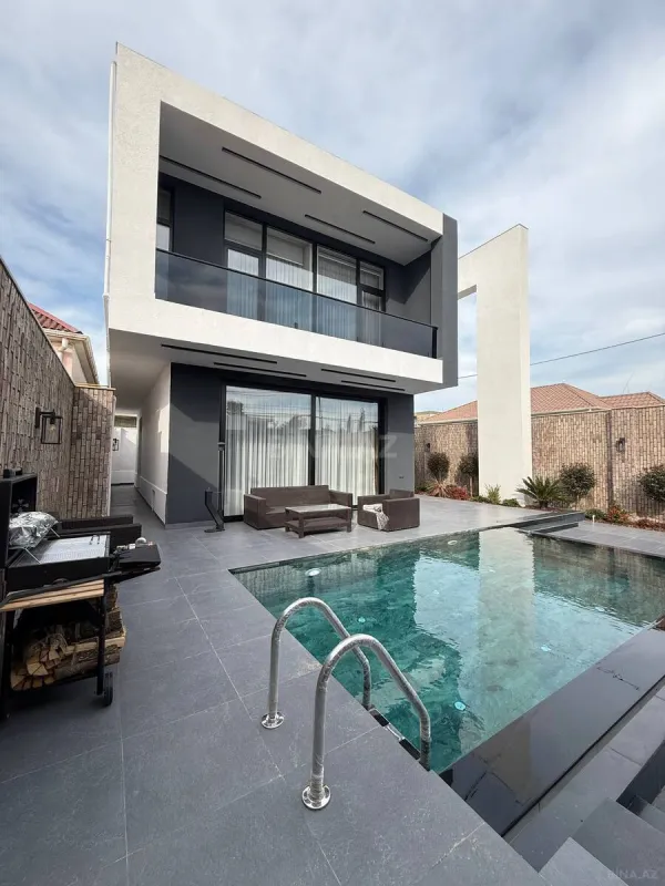 Satılır 4 otaqlı həyət evi 210 m²