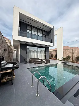 Satılır 4 otaqlı həyət evi 210 m²