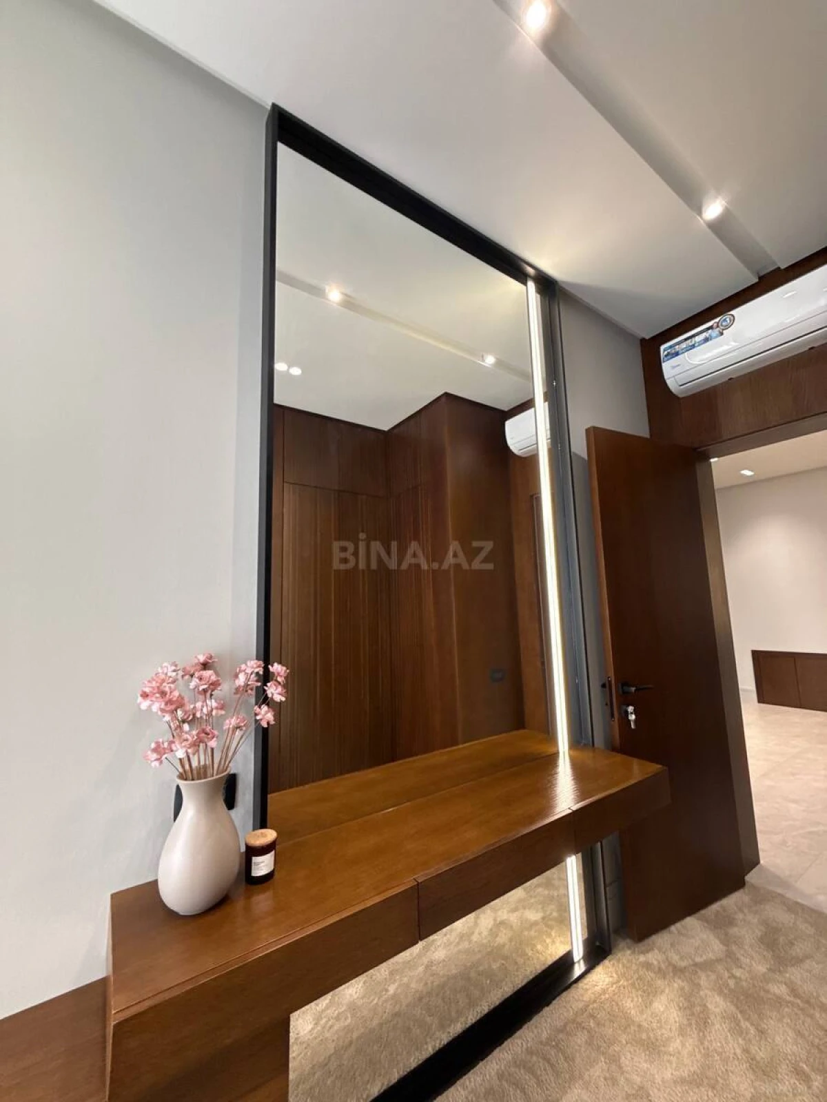 Satılır 4 otaqlı həyət evi 210 m²