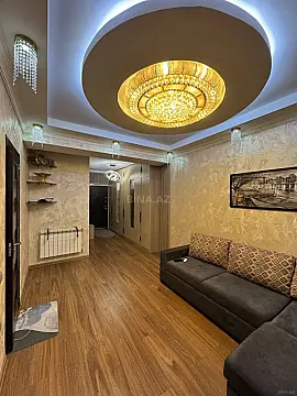 Satılır 3 otaqlı mənzil 150.5 m²