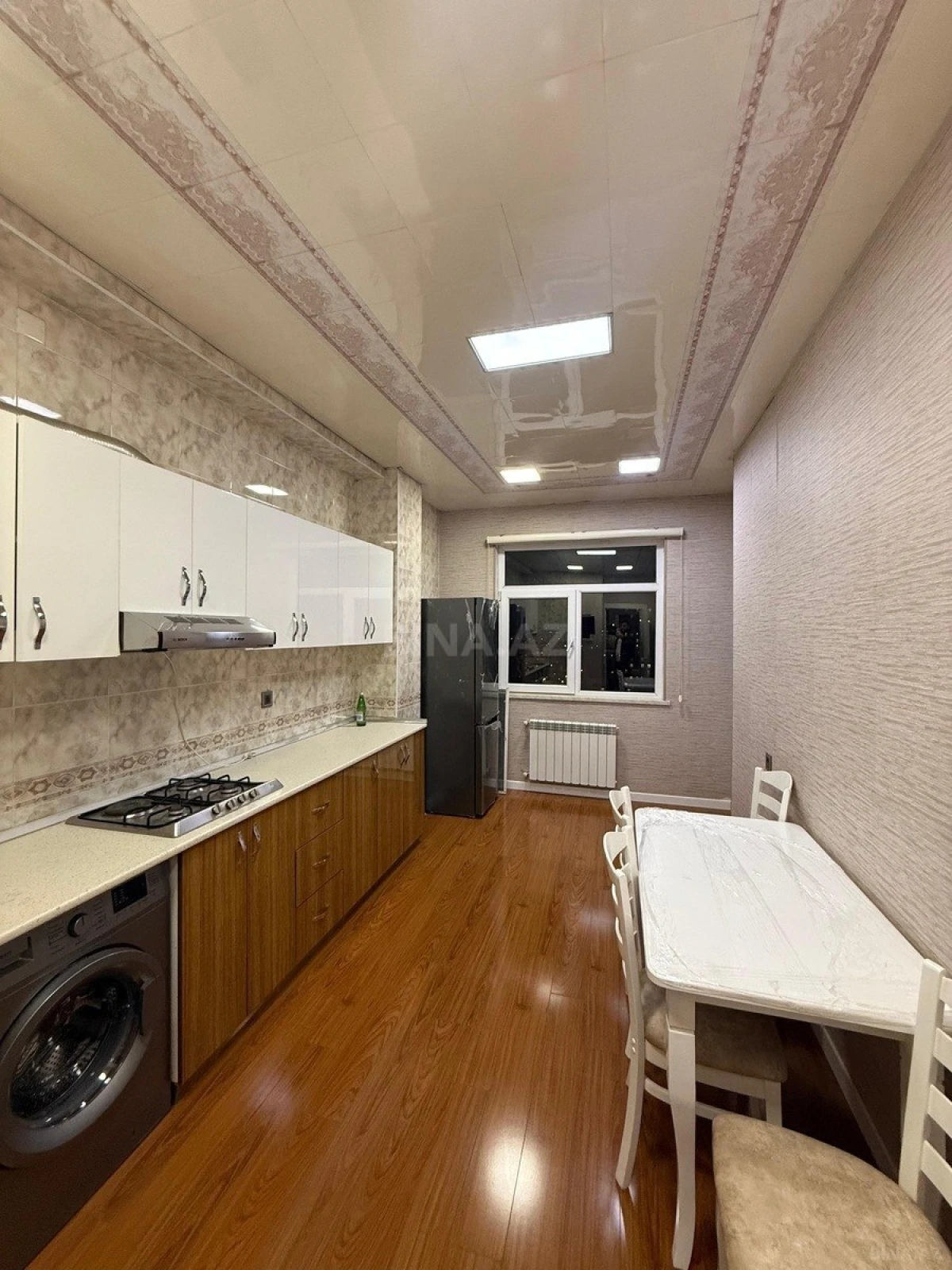 Kirayə verilir 3 otaqlı mənzil 120 m²
