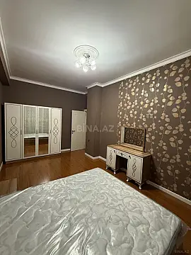 Kirayə verilir 3 otaqlı mənzil 120 m²