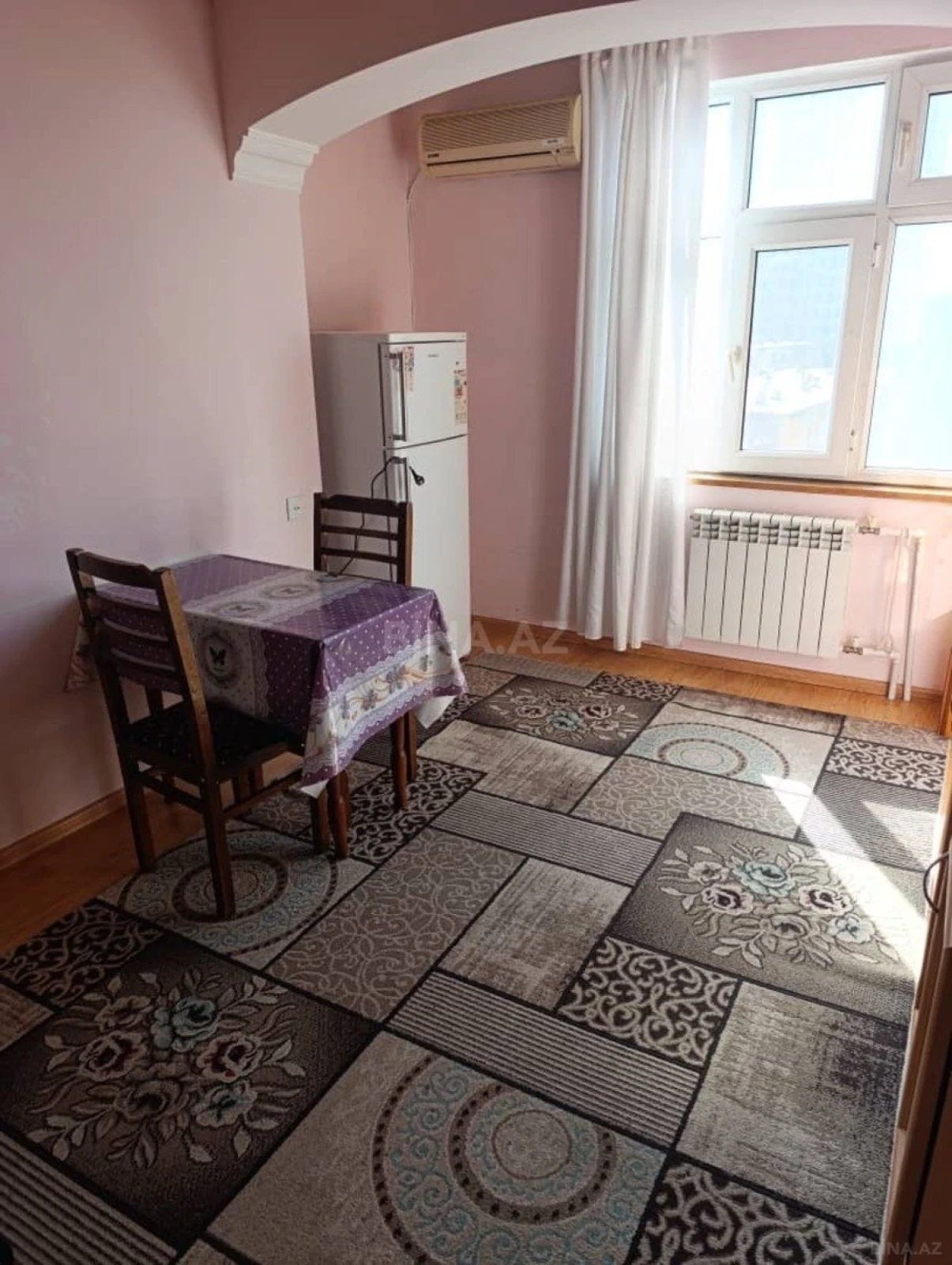 Kirayə verilir 2 otaqlı mənzil 60 m²