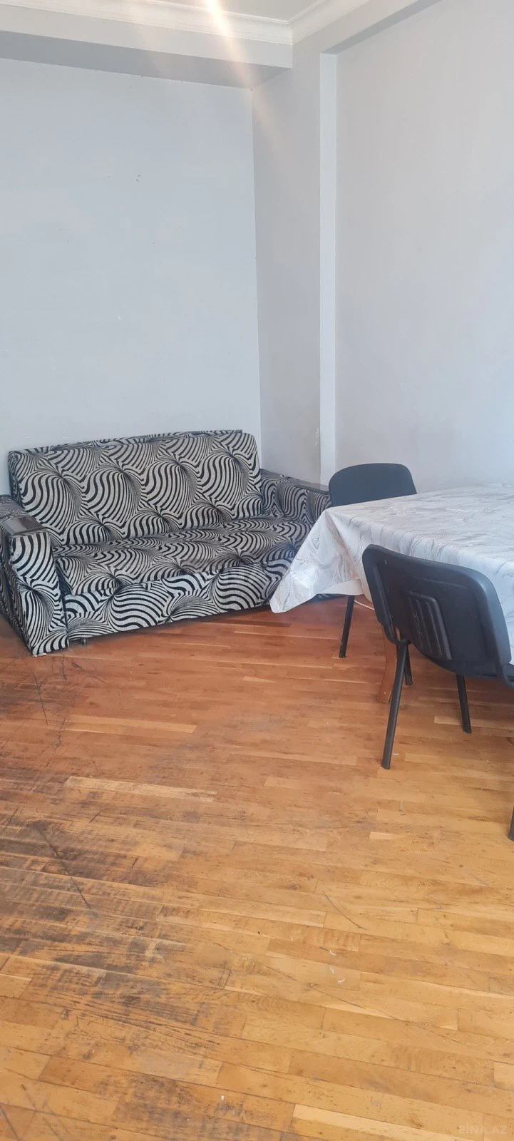 Kirayə verilir 2 otaqlı mənzil 80 m²