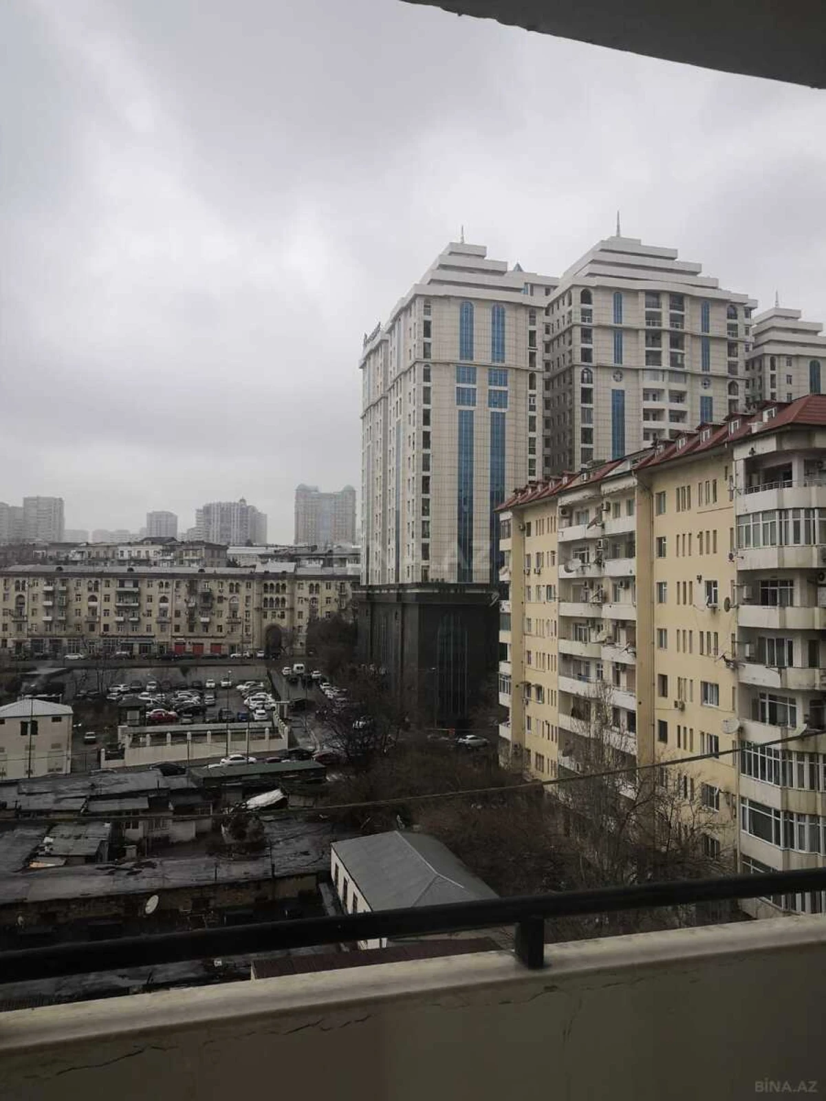 Kirayə verilir 3 otaqlı mənzil 110 m²