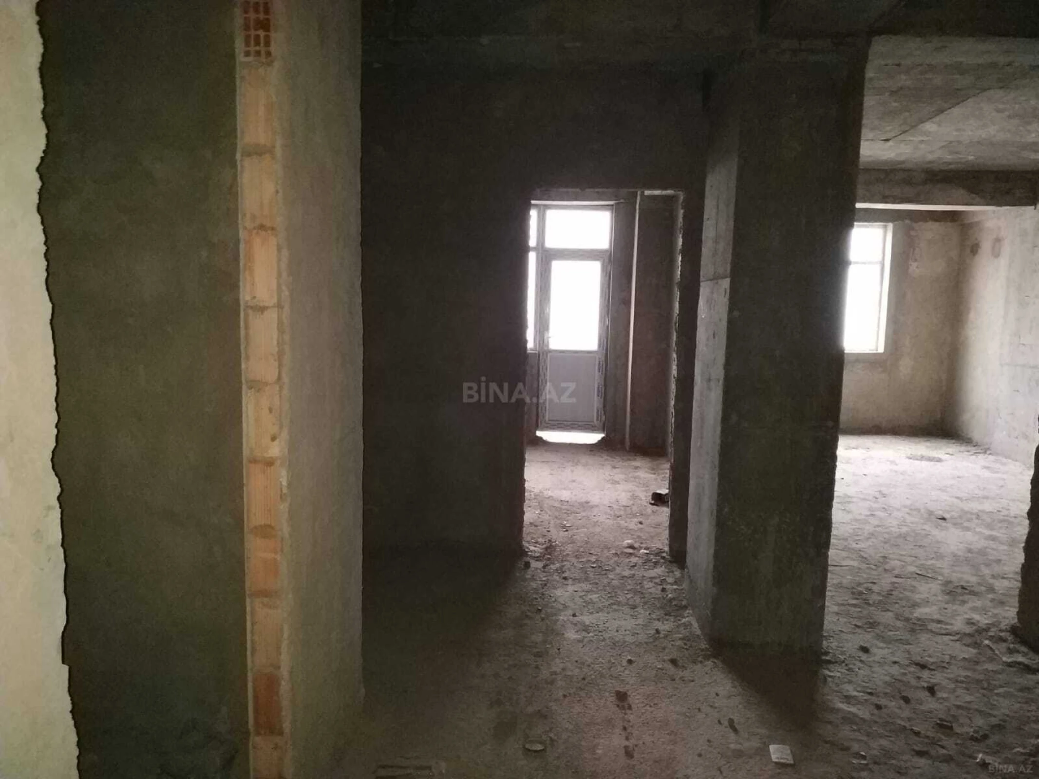 Satılır 1 otaqlı mənzil 60.1 m²