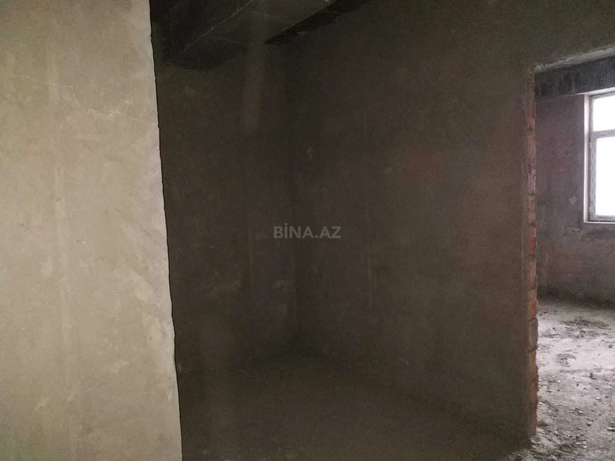 Satılır 1 otaqlı mənzil 60.1 m²