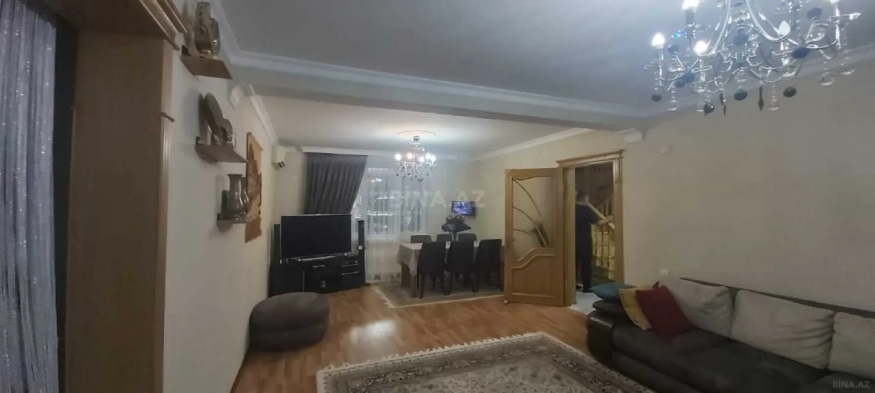 Satılır 5 otaqlı həyət evi 200 m²