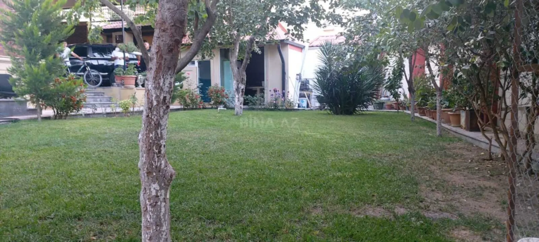 Satılır 5 otaqlı həyət evi 200 m²