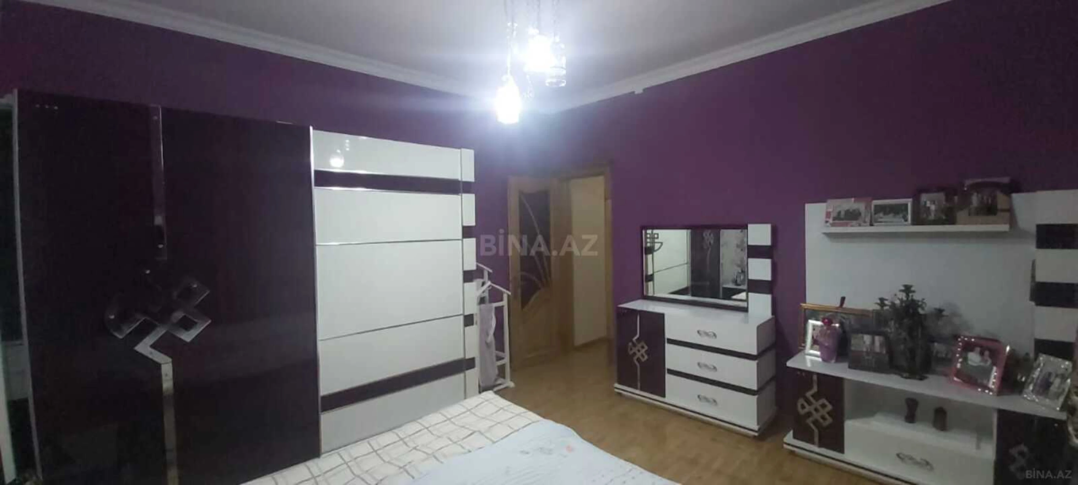 Satılır 5 otaqlı həyət evi 200 m²