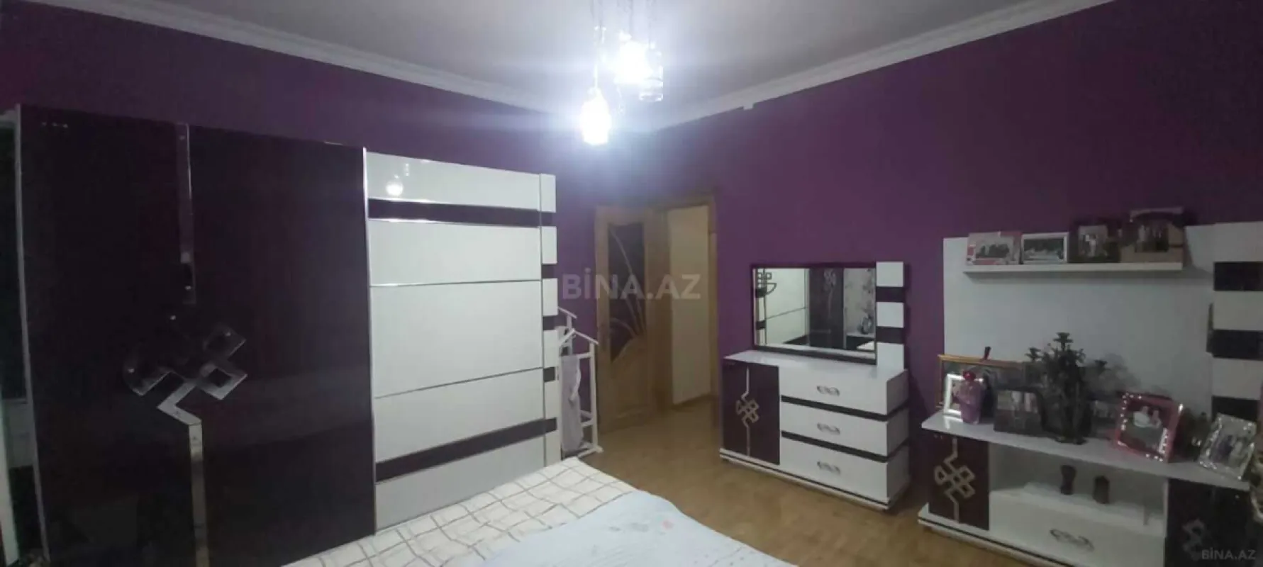 Satılır 5 otaqlı həyət evi 200 m²