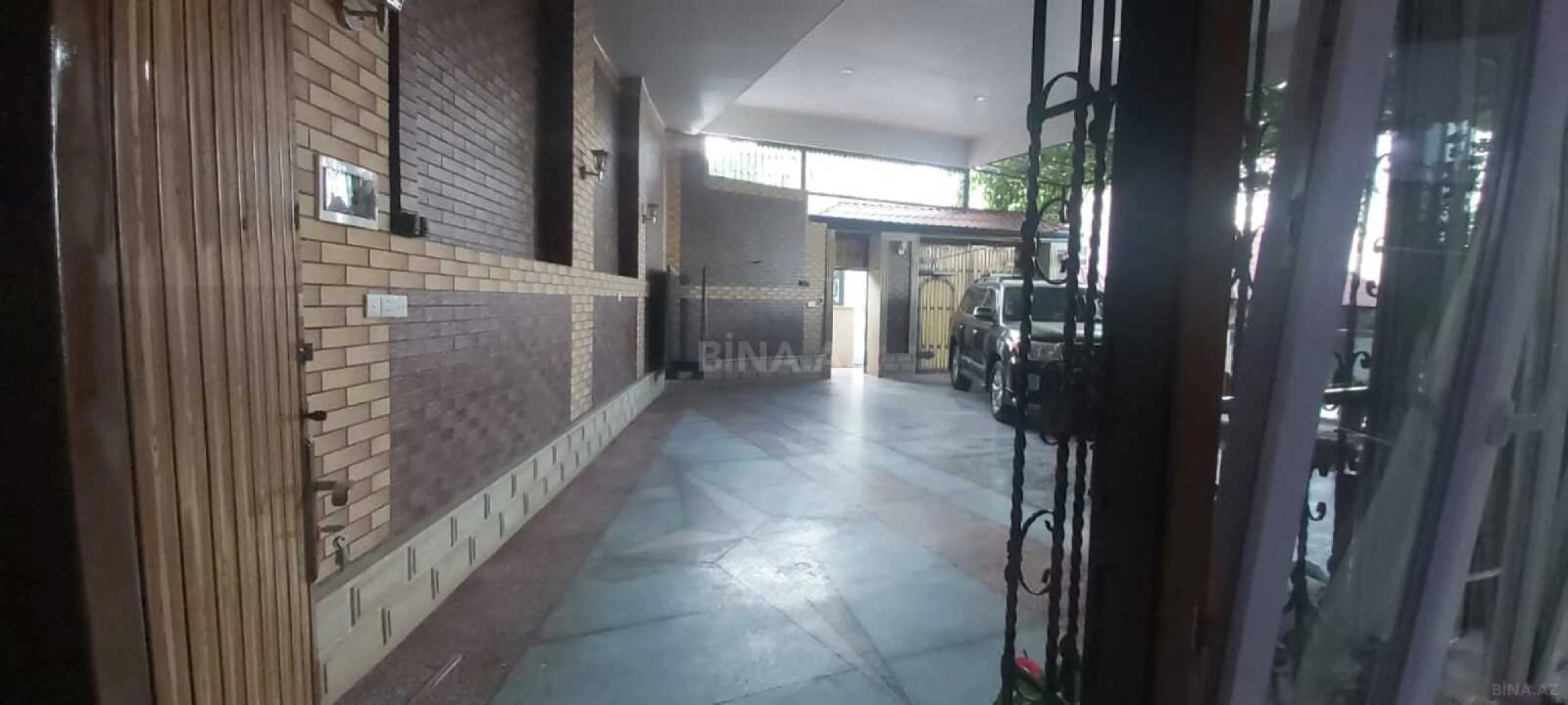 Satılır 5 otaqlı həyət evi 200 m²