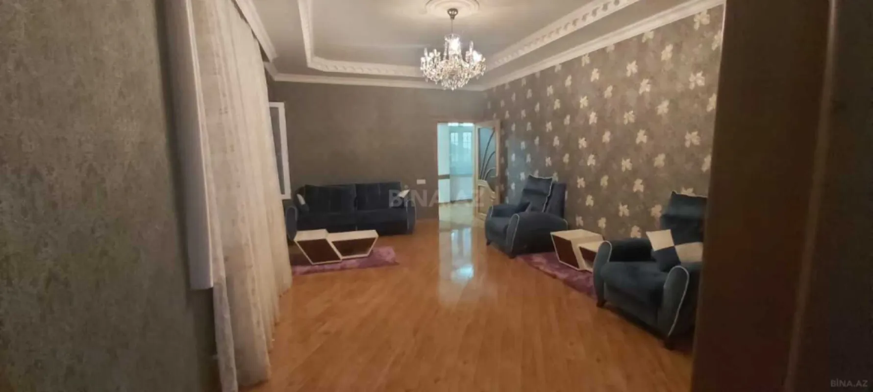 Satılır 5 otaqlı həyət evi 200 m²