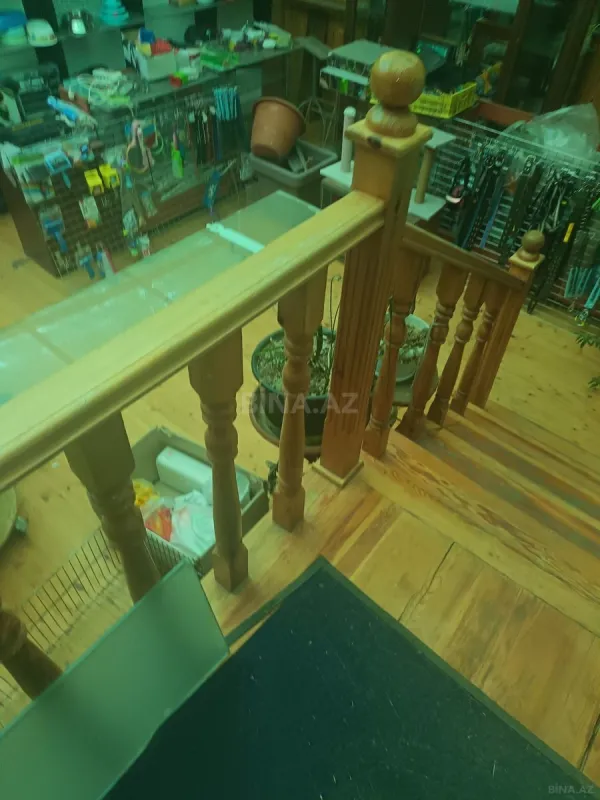 Satılır obyekt 400 m²