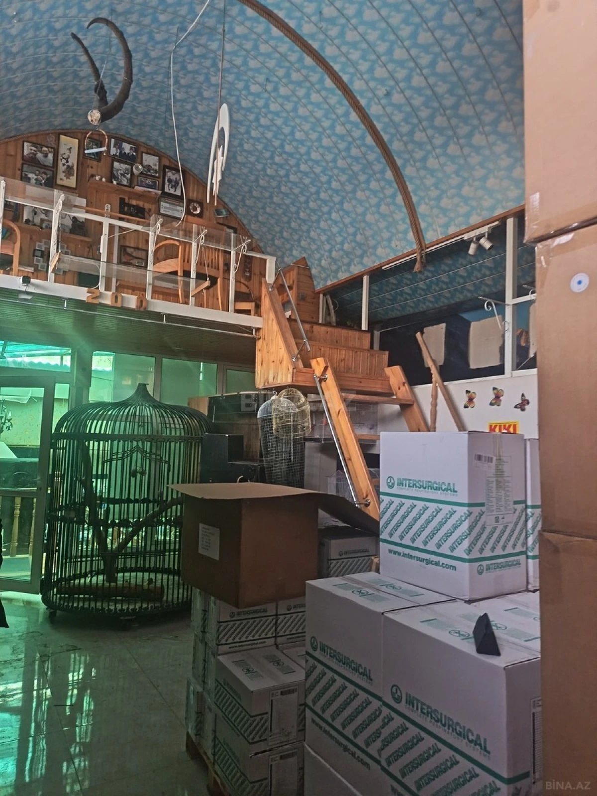 Satılır obyekt 400 m²