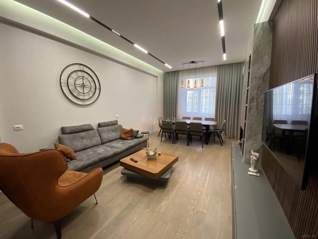 Kirayə verilir 3 otaqlı mənzil 120 m²