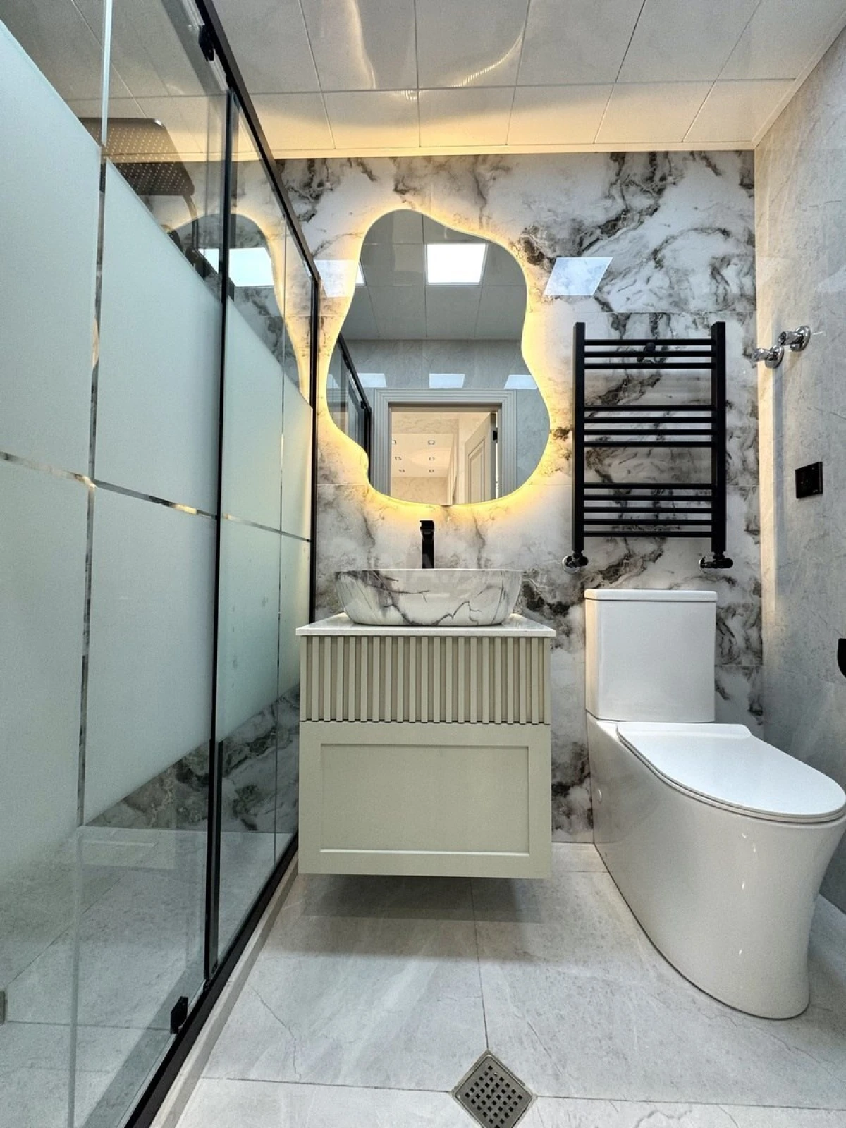 Satılır 2 otaqlı mənzil 80 m²