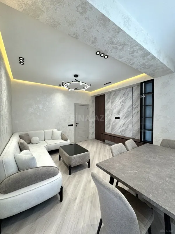Satılır 2 otaqlı mənzil 80 m²